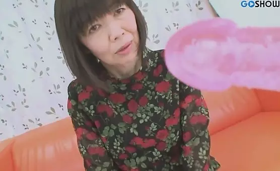 Mature Asians VibratorDriven Clit Exploration Session